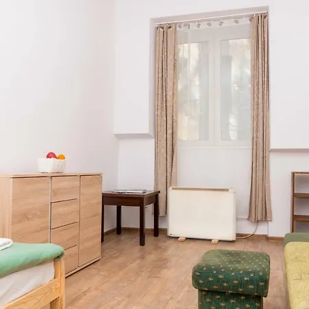 Apartment Wielopole 10 *